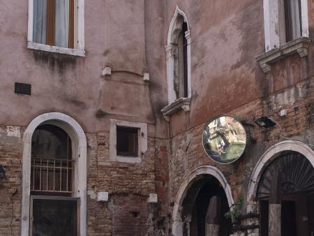 Joyce McClain - Navigating the Canals of Venezia - Venice Rome